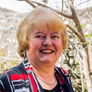 Photo of agent Clare Dugdill