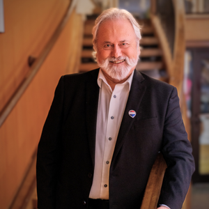 Photo of agent Dave Elms